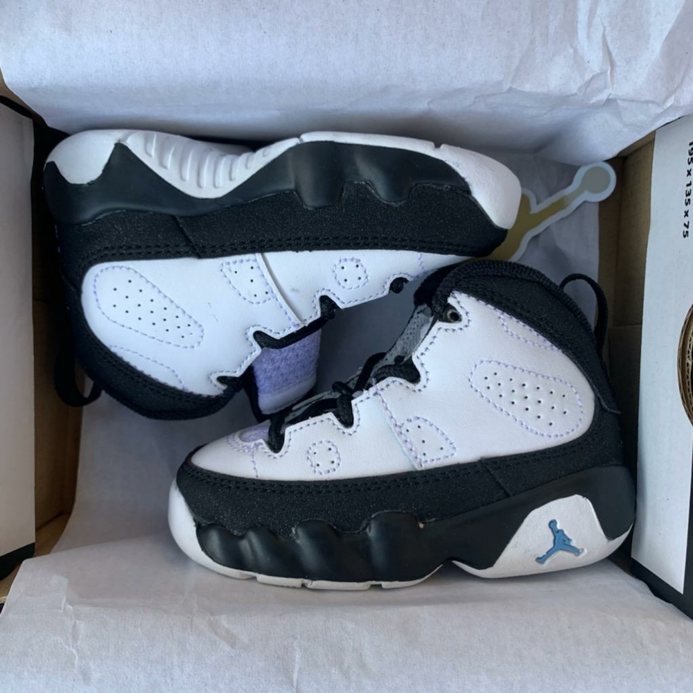 Jordan 9 Retro Toddler University Blue Sneakers